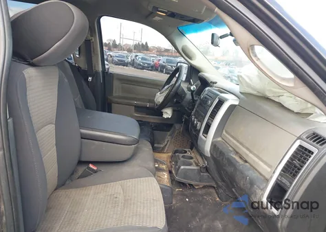 2010 Dodge Ram 1500 Slt/Sport/Trx z USA, uszkodzony, nr VIN 1D7RV1CT4AS243438